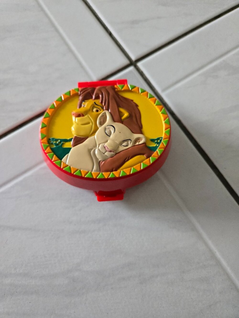 Vintage Disney Bluebird Lion King Polly Pocket Playcase 1996